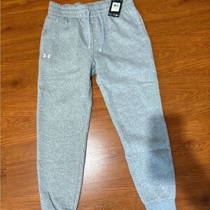 Under Armour women’s Light Gray joggers size medium